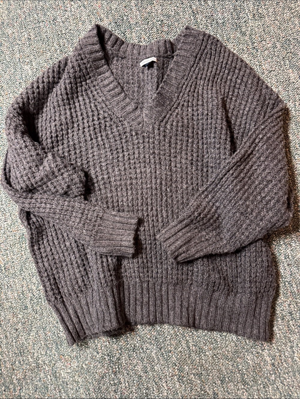American Eagle Outfitters Women's V-Neck Chunky Sweater - Charcoal